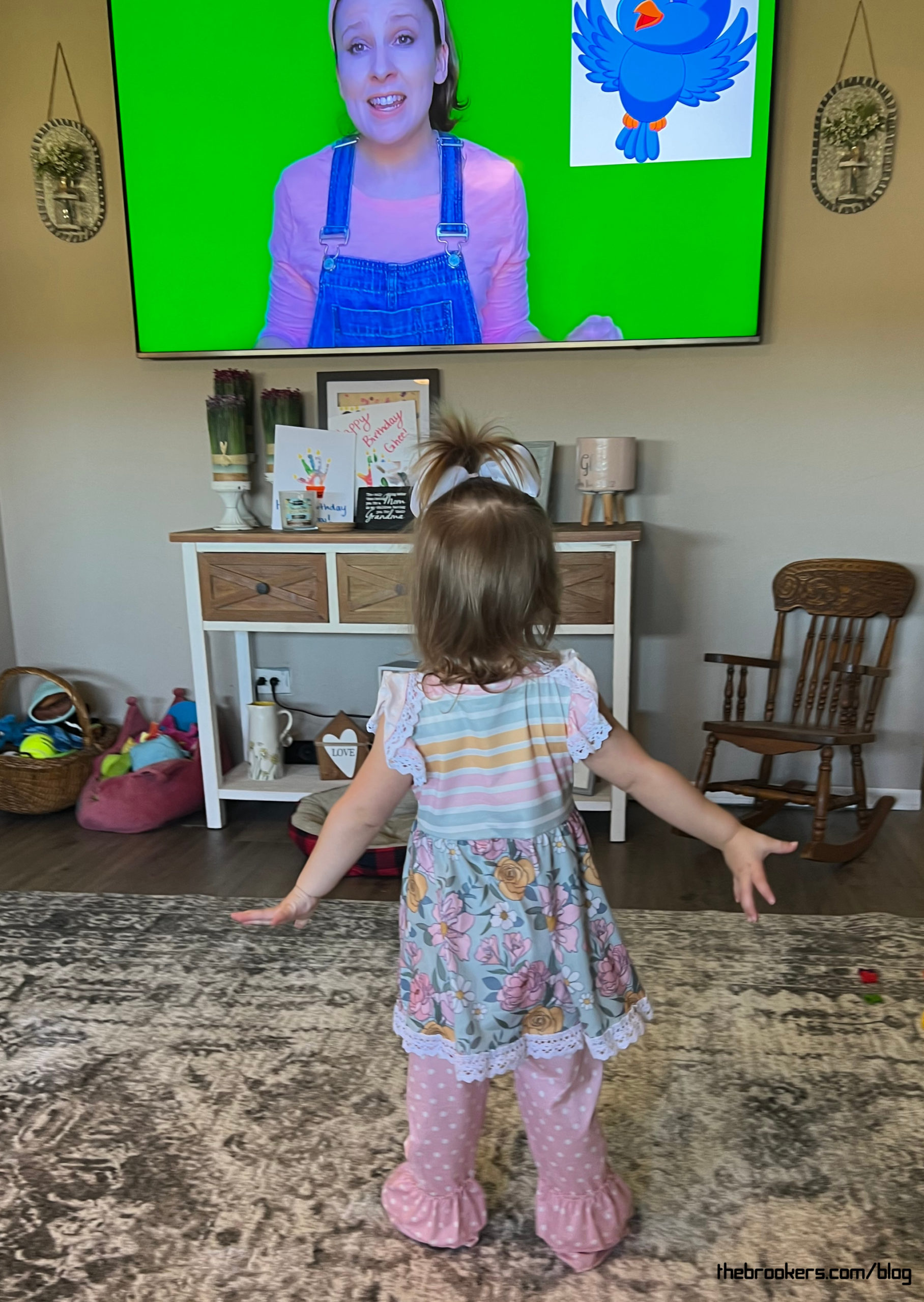 Dancing with Ms Rachel
