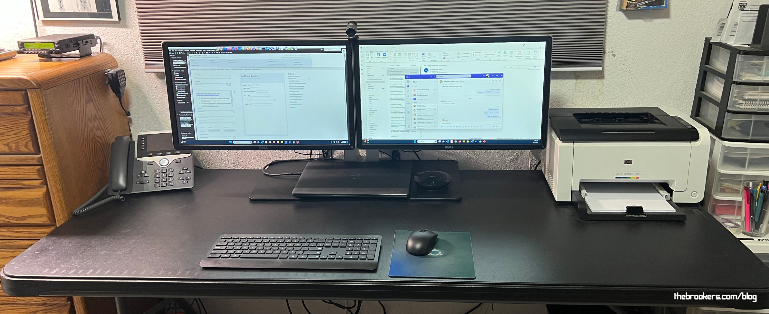 Dual monitors