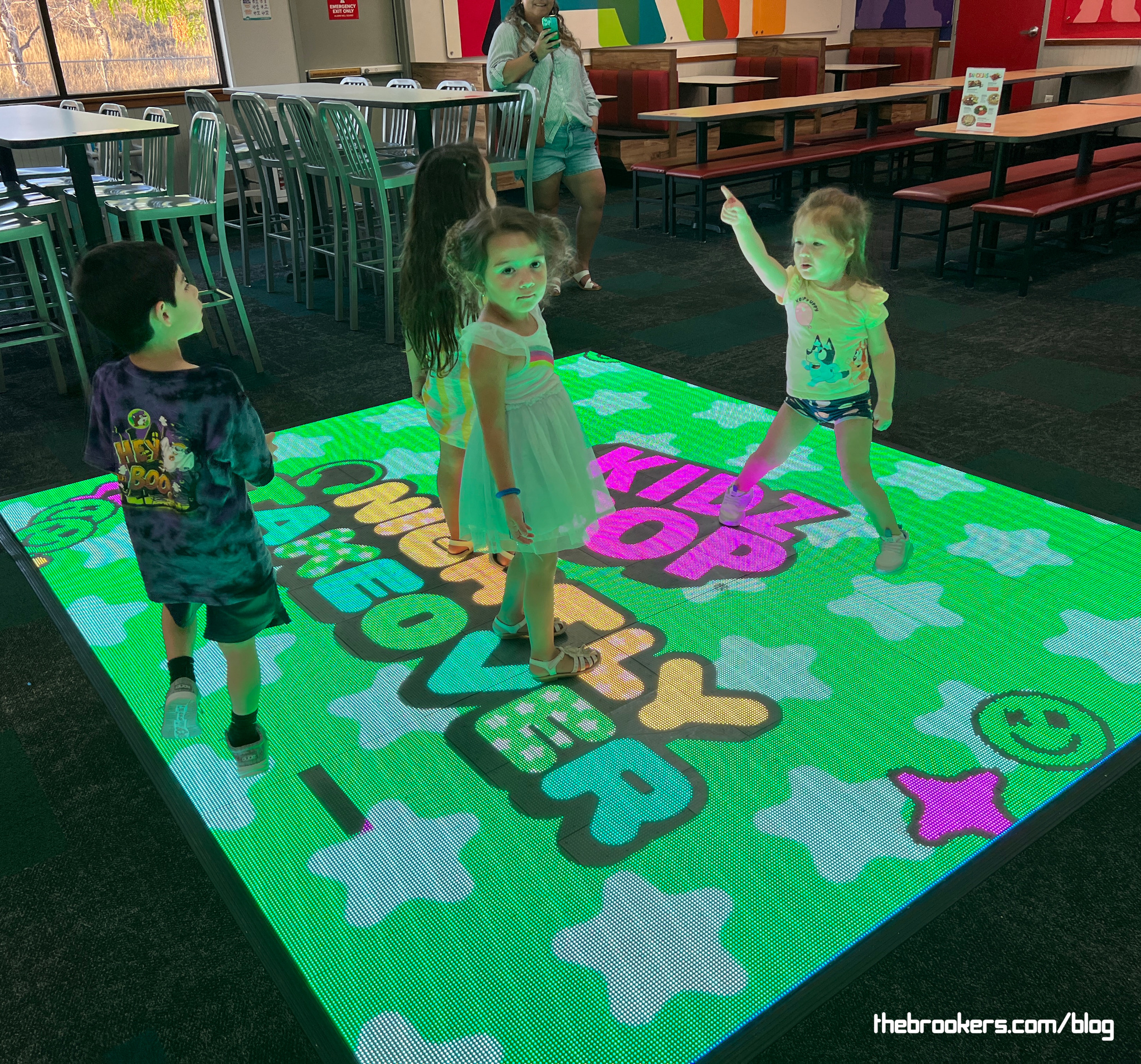 Chuck E. Cheese 7 Chuck E. Cheese