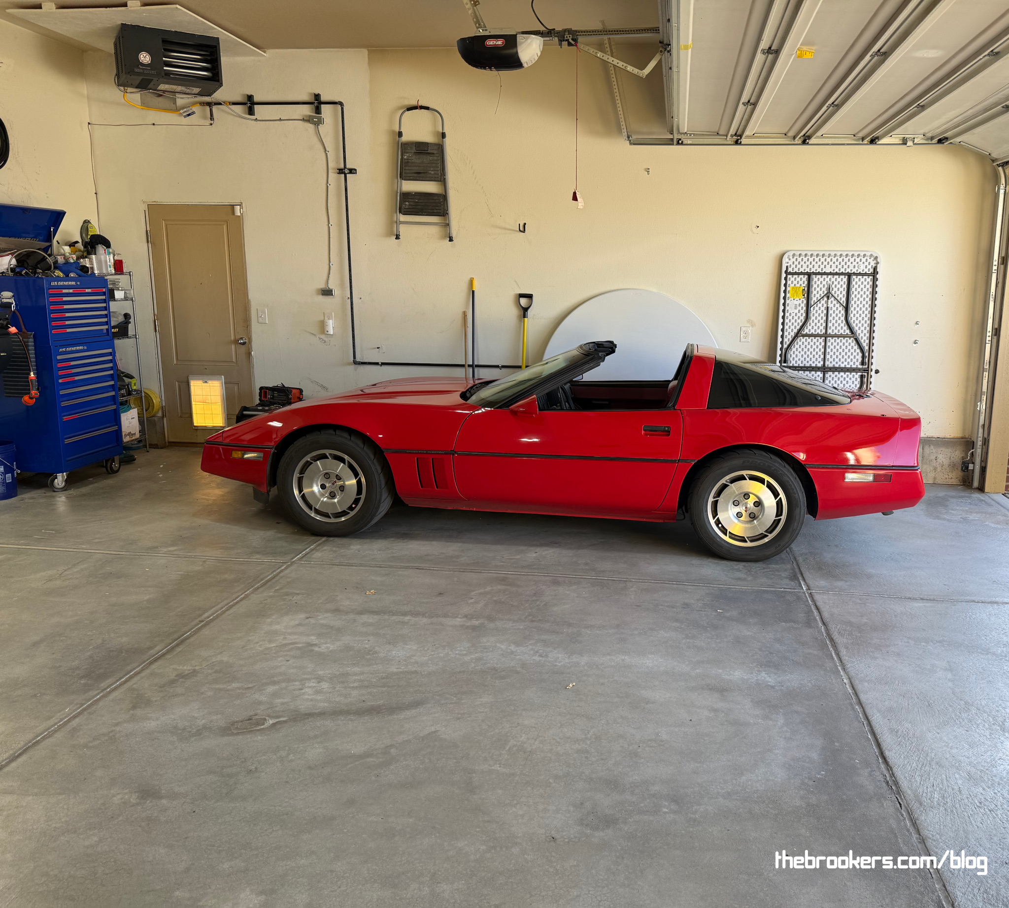 Clean garage 2 Clean garage