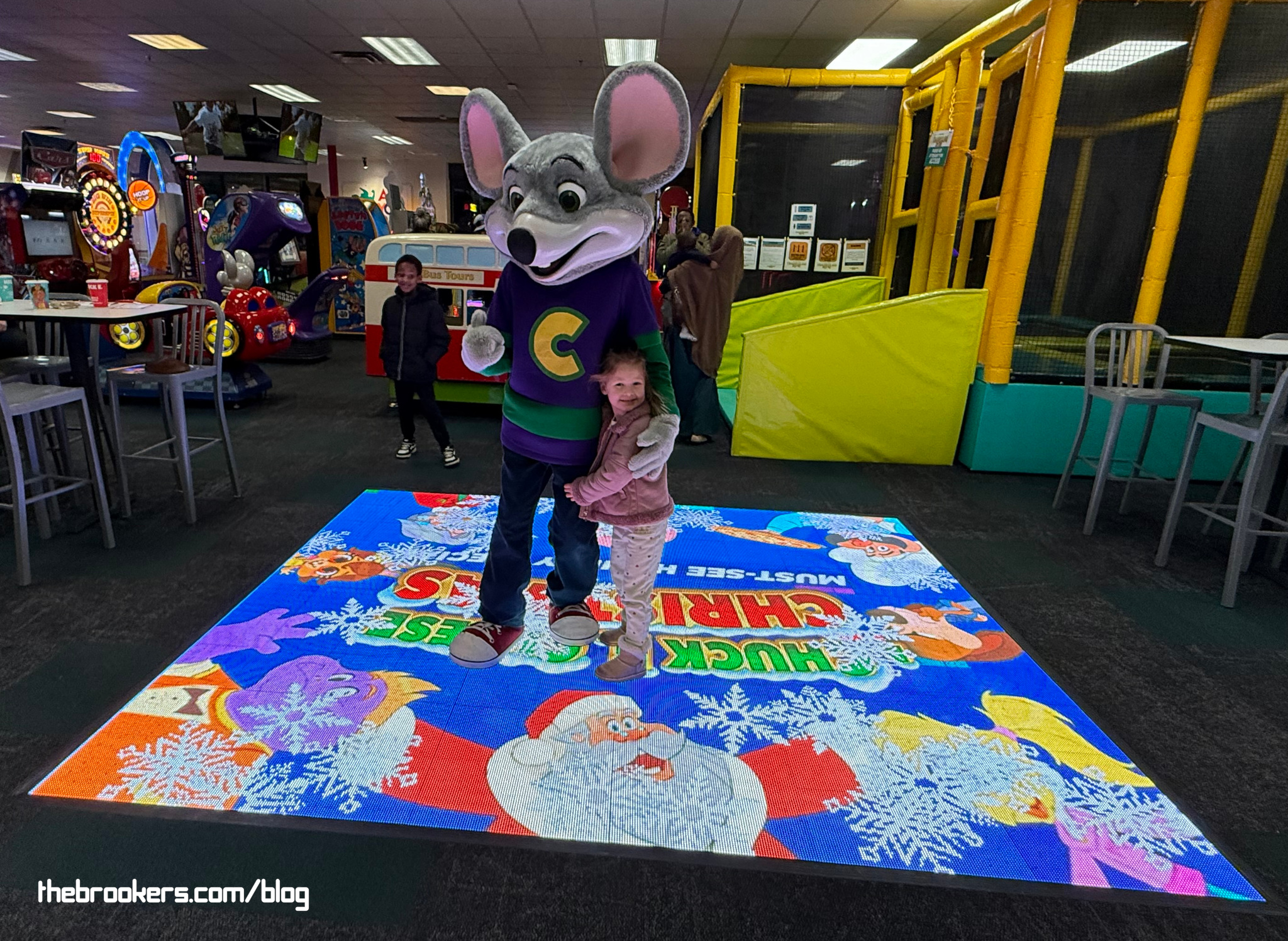 Chuck E Cheese 2 Chuck E Cheese