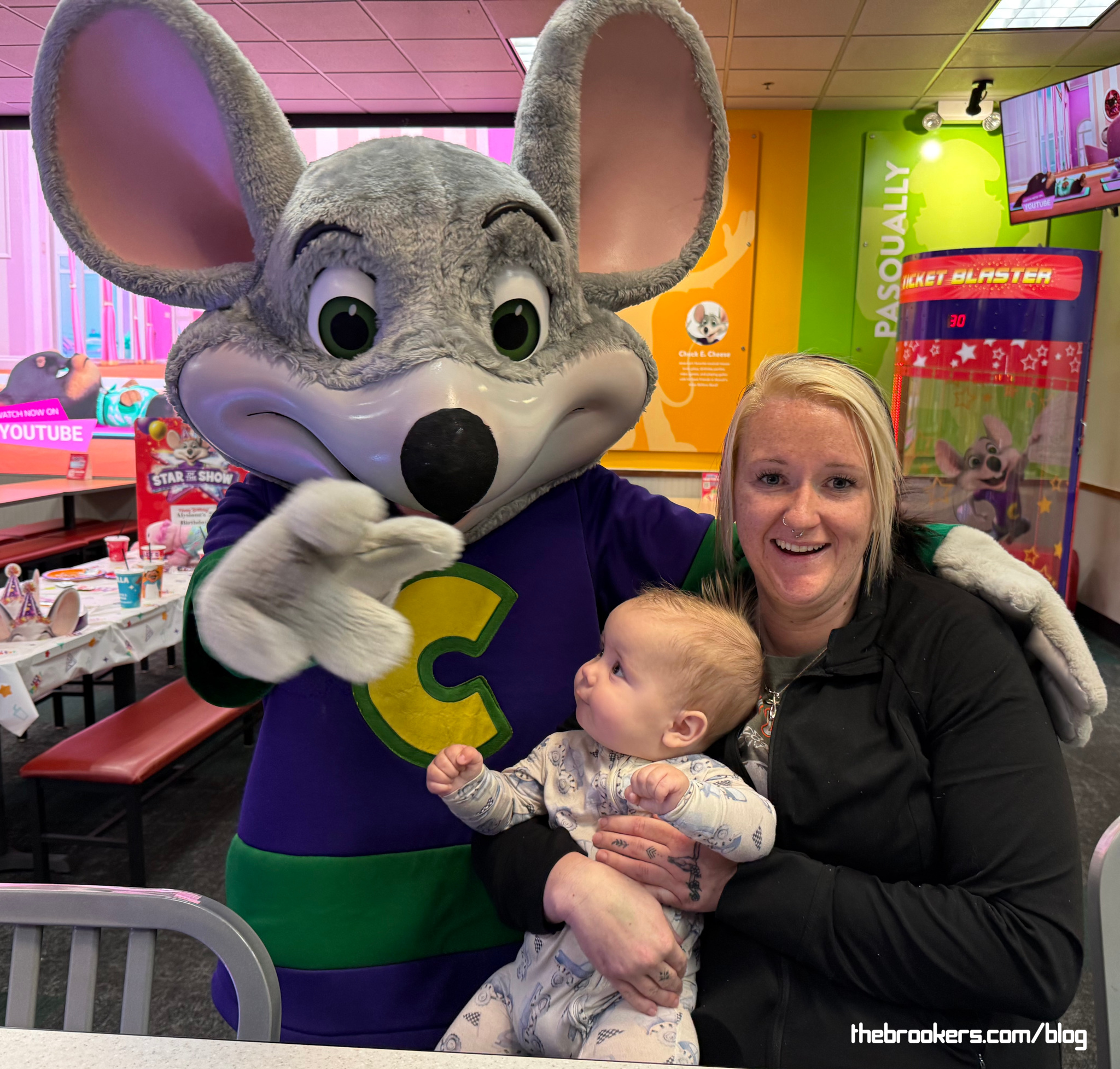 Chuck E Cheese 1 Chuck E Cheese